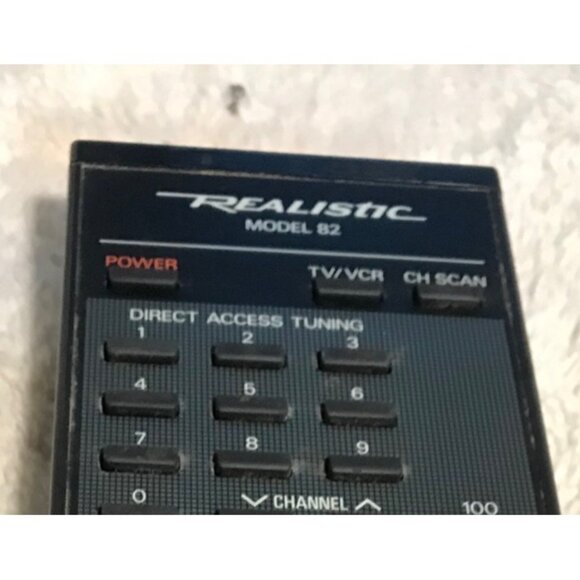 Realistic Remote Model 82 Universal Remote Control Tested - Picture 2 of 5